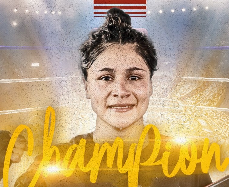 Erika Cruz becmes two-division champion